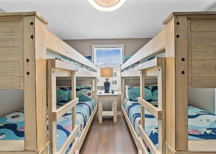 Remodeled Lagoon-front With Decks Views Paddleboat Gulf Shores