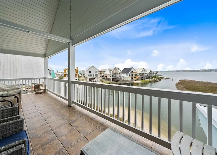 Remodeled Lagoon-front With Decks Views Paddleboat *