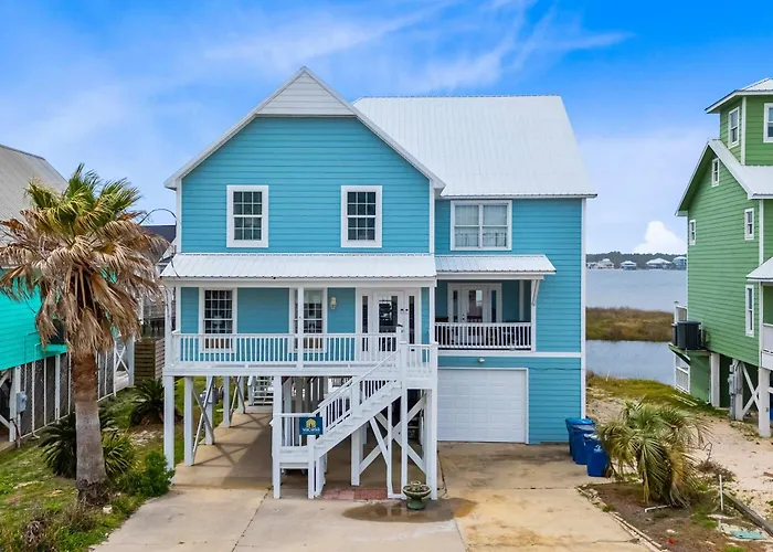 Remodeled Lagoon-front With Decks Views Paddleboat