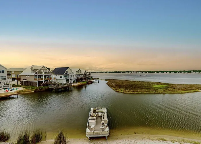 Remodeled Lagoon-front With Decks Views Paddleboat Holiday home